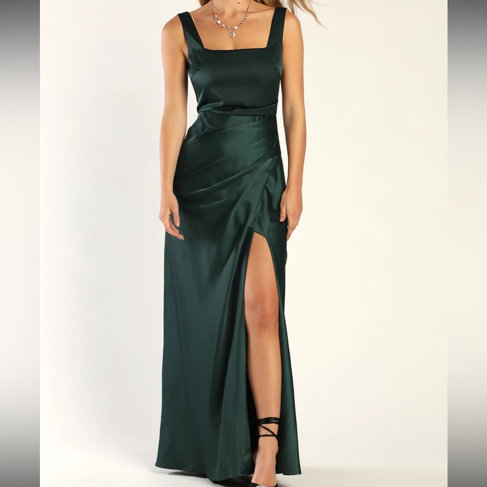 Lulu’s Red Carpet Romance Emerald Green Satin Square Neck Maxi Dress